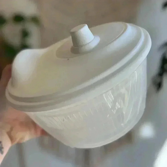 Like New: Ikea Salad Spinner white UPPFYLLD - Picture 5 of 11